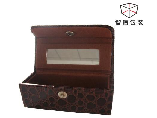 皮具包裝廠帶你認(rèn)識什么是燙印工藝？